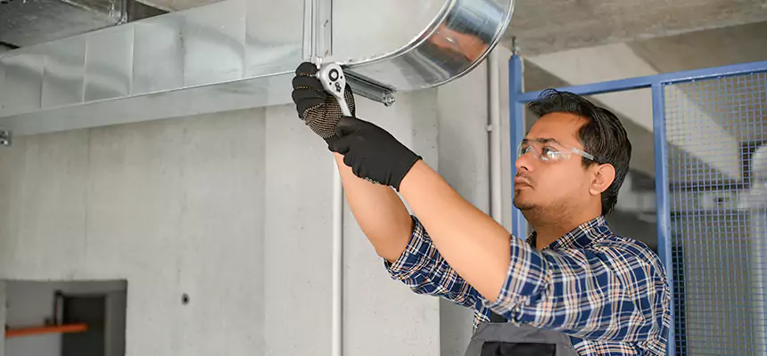Our Clogged Air Duct Repair Services in Maplewood, MN